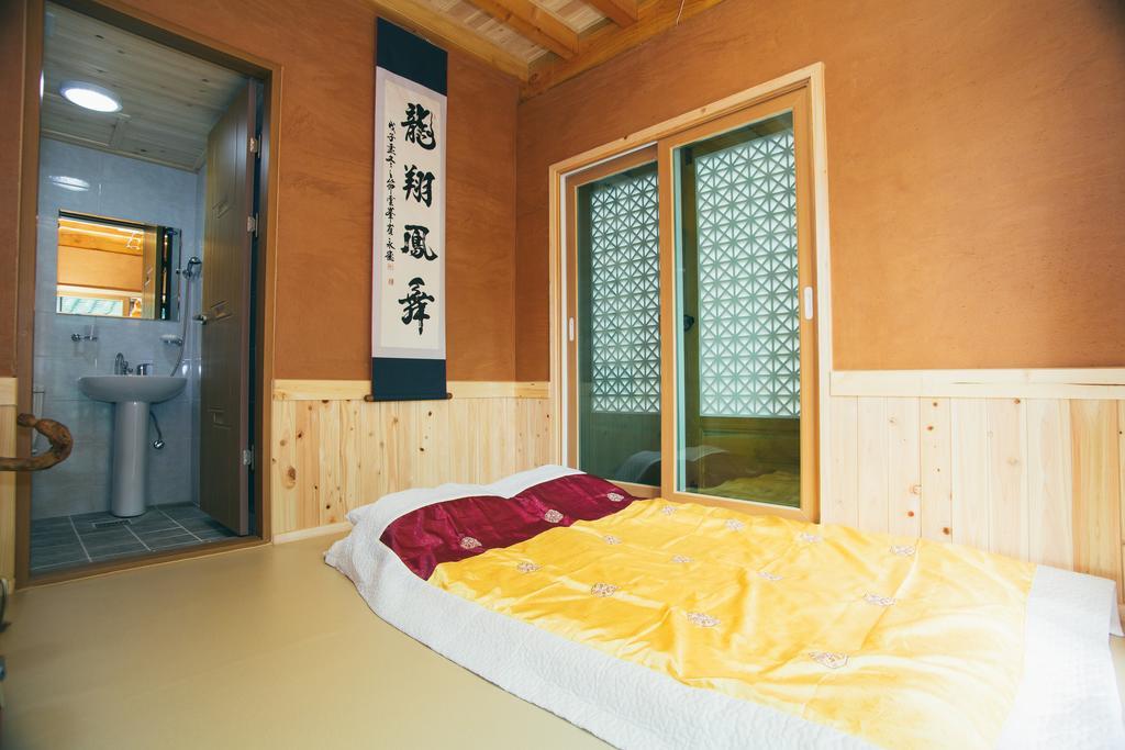 Laon Hanok Gguljam Jeonju Dış mekan fotoğraf